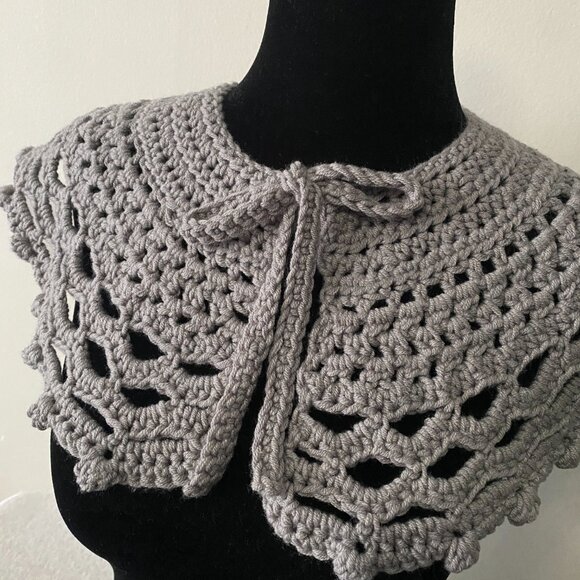 Handmade Crochet Grey Poly Large Collar Neckwear Accessory - Picture 2 of 6
